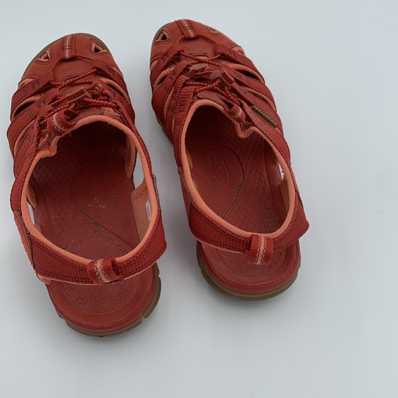Keen woman’s size 9.5 pink and orange outdoor water hiking shoes - Picture 8 of 11